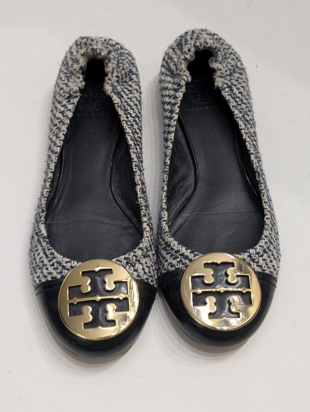 Tory Burch Women's 9 Claire Cap-Toe Ballet Tweed Flats Navy Blue White Gold Logo